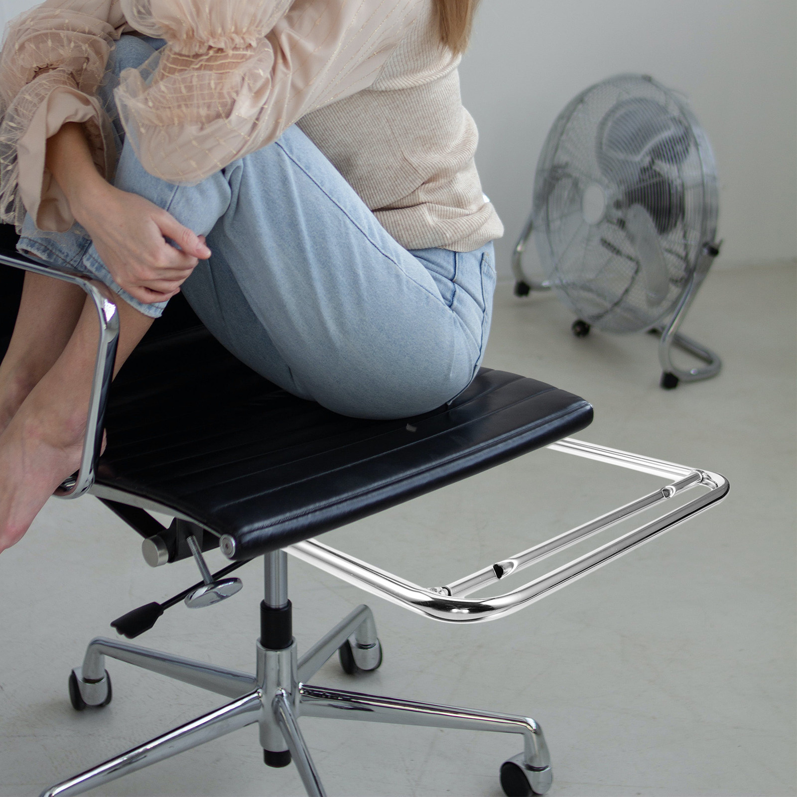ที่พักเท้าสแตนเลสสำหรับโต๊ะทำง - Footrest Under Desk บทวิจารณ์และราคา